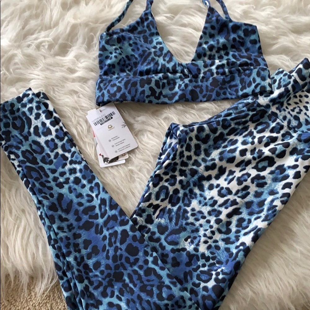 Liquido Blue Leopard Print Leggings